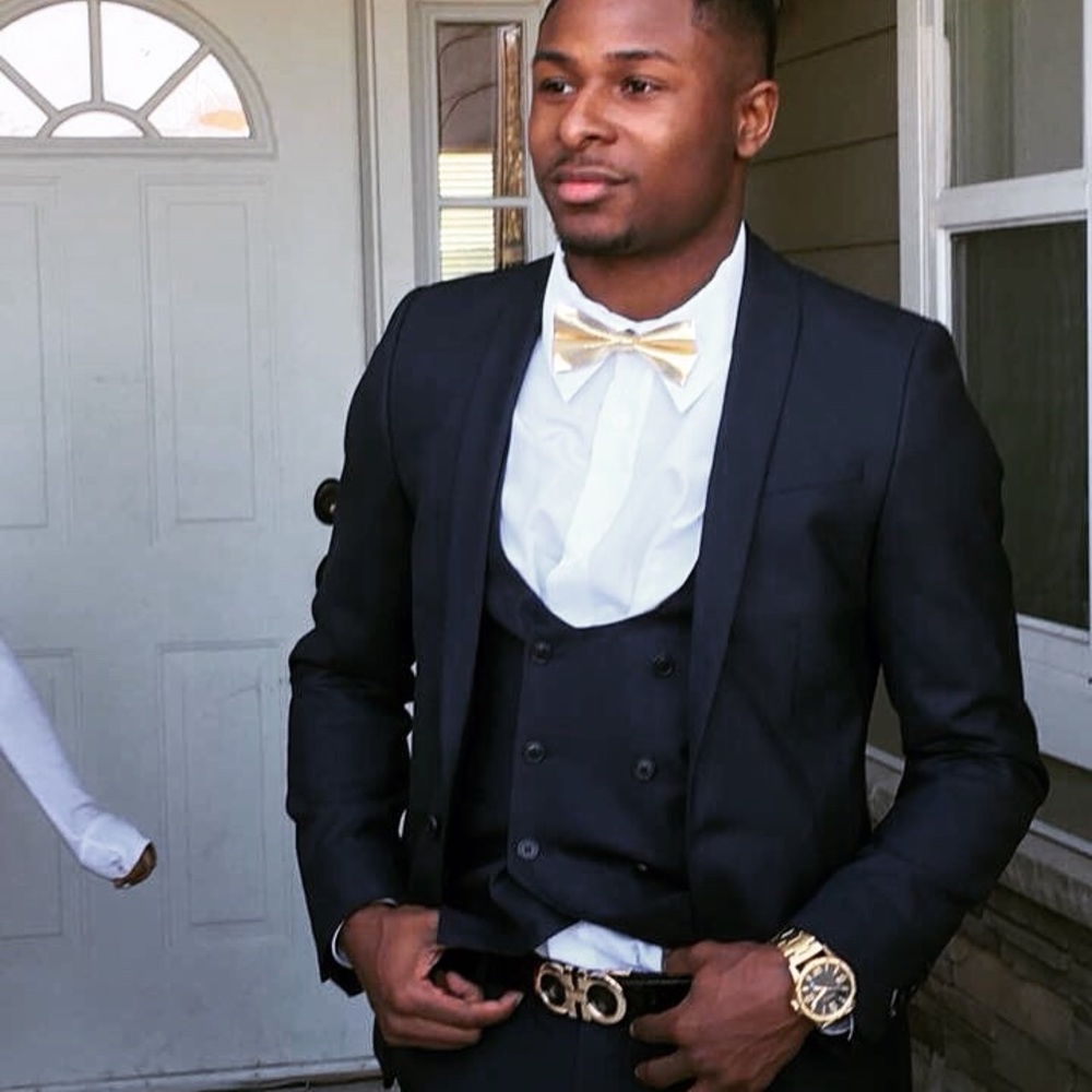 Suit-watch-belt-shoes